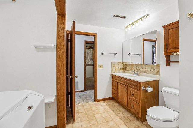 6680 Token Way, Deforest, WI 53532