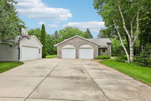 6680 Token Way, Deforest, WI 53532