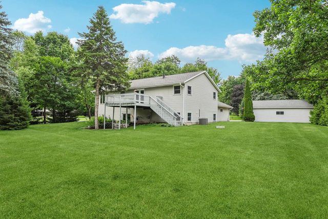 6680 Token Way, Deforest, WI 53532