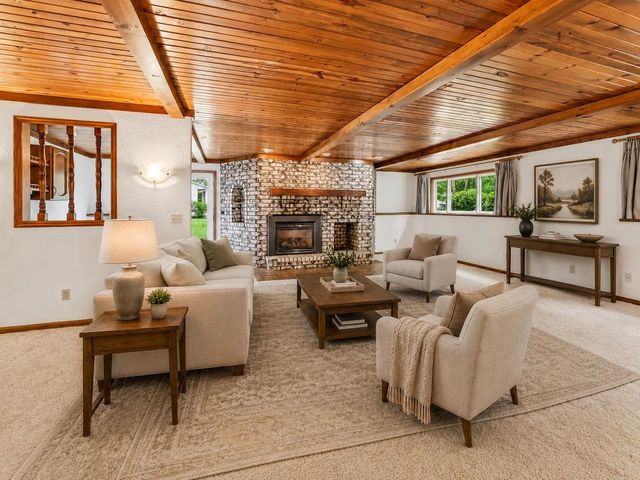 6680 Token Way, Deforest, WI 53532