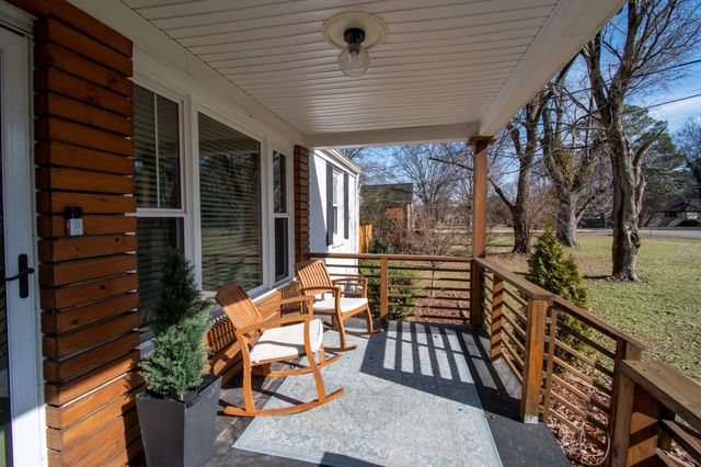 341 Wimpole Dr, Nashville, TN 37211