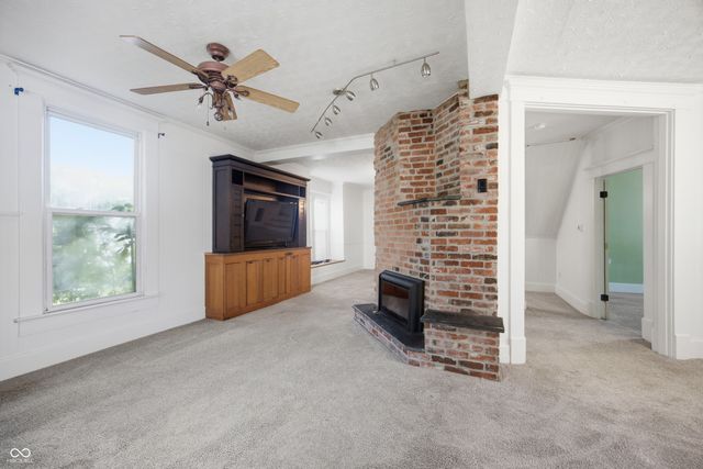 206 S Broadway Street, Pendleton, IN 46064