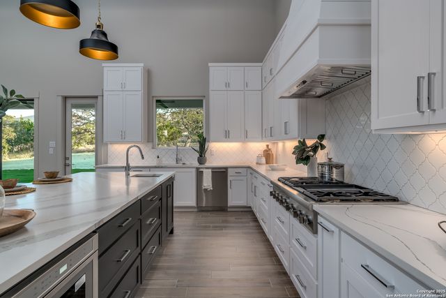 24403 Tres Arroyos, San Antonio, TX 78255