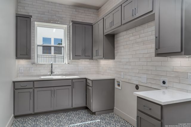 24403 Tres Arroyos, San Antonio, TX 78255