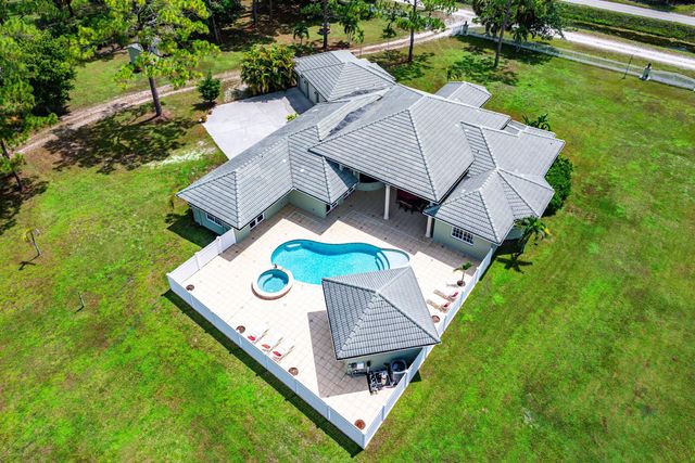 2749 A Road, Loxahatchee, FL 33470