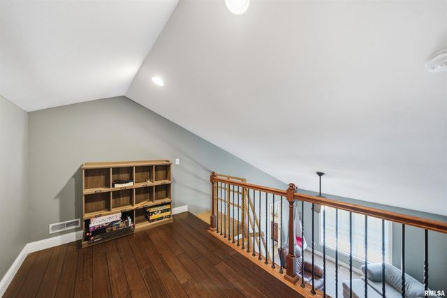 406 COTTINGHAM Lane, Germantown Hills, IL 61548