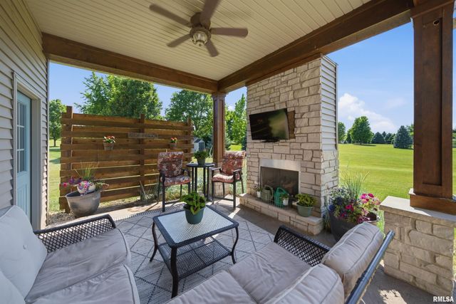 406 COTTINGHAM Lane, Germantown Hills, IL 61548