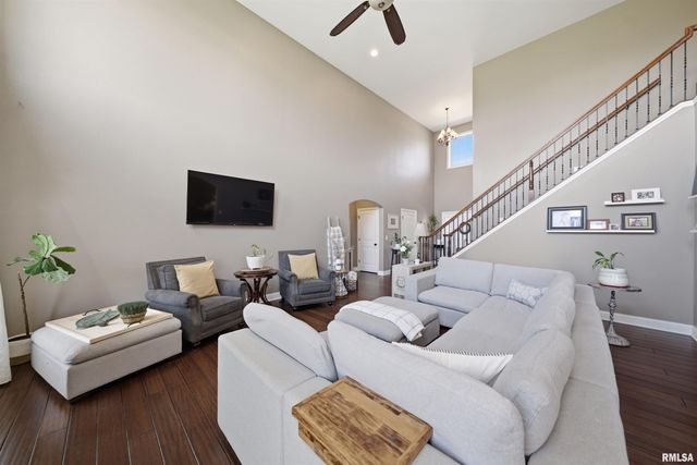 406 COTTINGHAM Lane, Germantown Hills, IL 61548