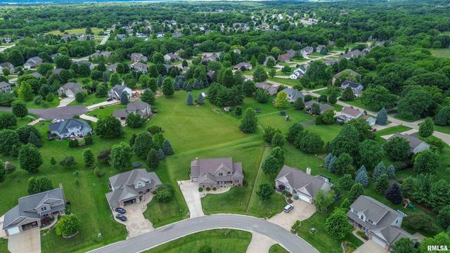 406 COTTINGHAM Lane, Germantown Hills, IL 61548