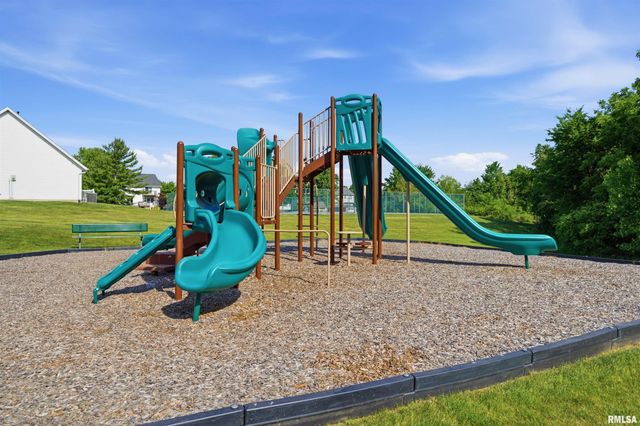 406 COTTINGHAM Lane, Germantown Hills, IL 61548