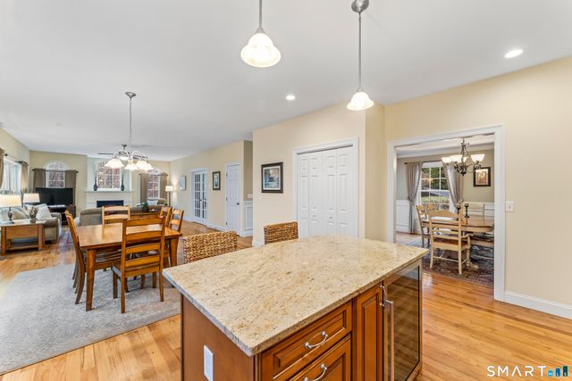 24 Andrew Place, Southbury, CT 06488