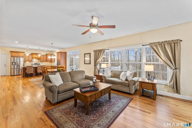 24 Andrew Place, Southbury, CT 06488