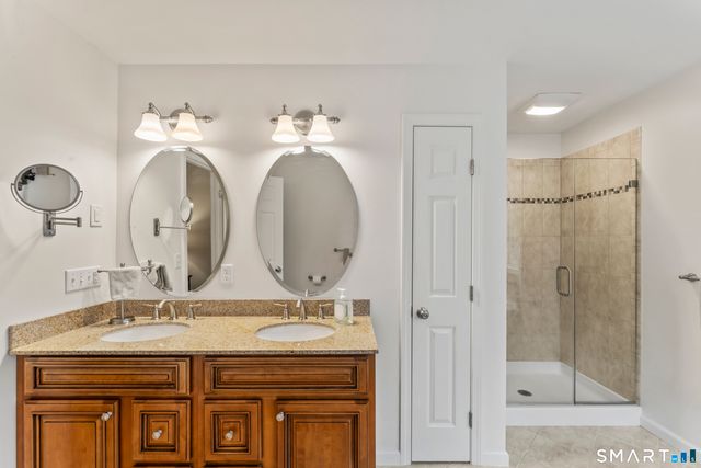 24 Andrew Place, Southbury, CT 06488