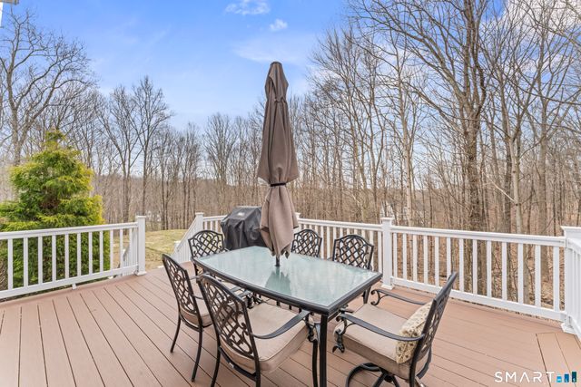 24 Andrew Place, Southbury, CT 06488