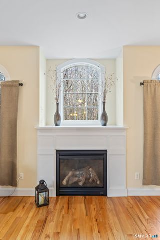 24 Andrew Place, Southbury, CT 06488