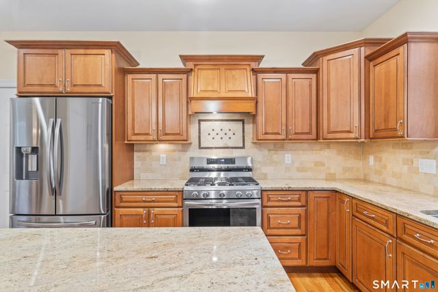 24 Andrew Place, Southbury, CT 06488