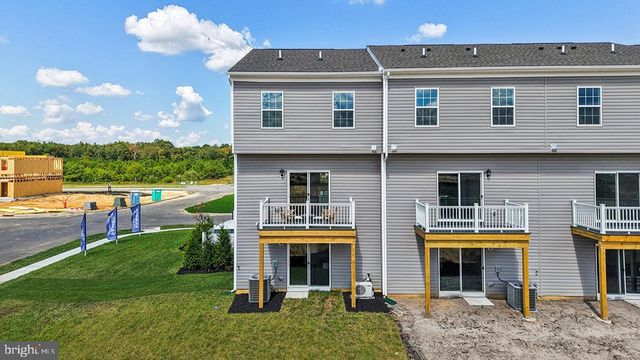 155 ESSEX DR, Sicklerville, NJ 08081