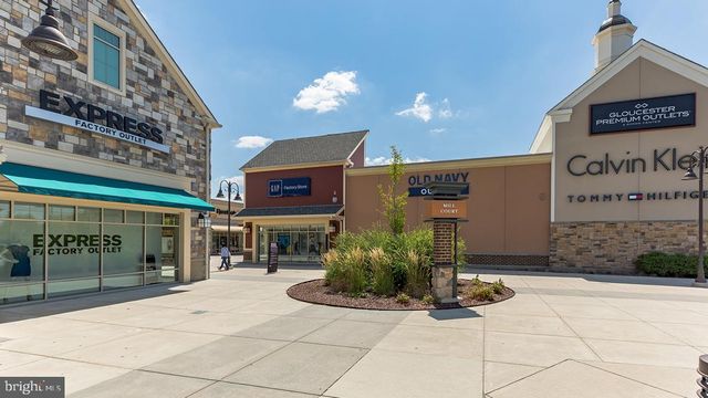 155 ESSEX DR, Sicklerville, NJ 08081