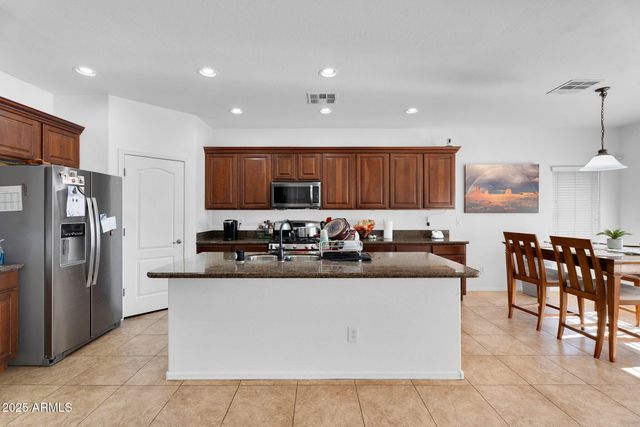 2837 N MYSTIC Court, Casa Grande, AZ 85122