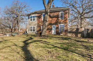 2707 Hickman Road, Des Moines, IA 50310