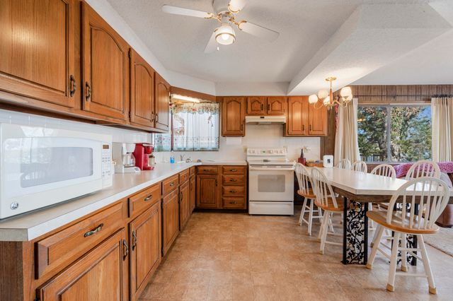 66506 E 258 Road, Grove, OK 74344