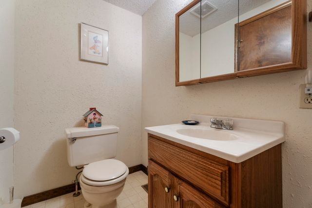 66506 E 258 Road, Grove, OK 74344