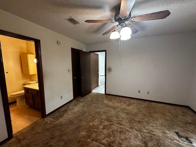 310 Springwood Circle, Crestview, FL 32536