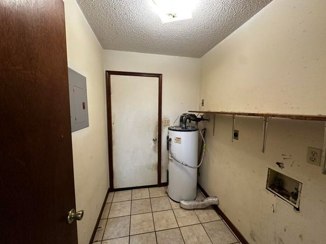 310 Springwood Circle, Crestview, FL 32536