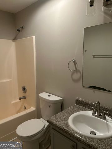 941 Old Mill Point B, Monroe, GA 30655