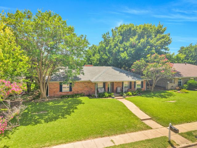 2500 Stonemoss Drive, Plano, TX 75075
