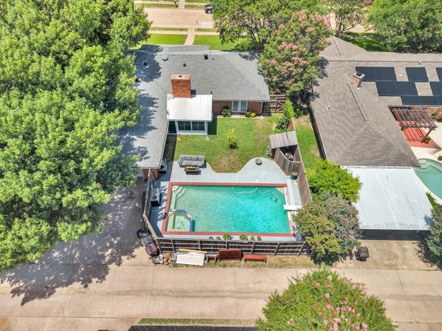 2500 Stonemoss Drive, Plano, TX 75075