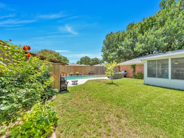 2500 Stonemoss Drive, Plano, TX 75075