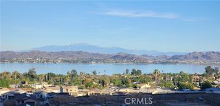 11 Bowmore Way, Lake Elsinore, CA 92530