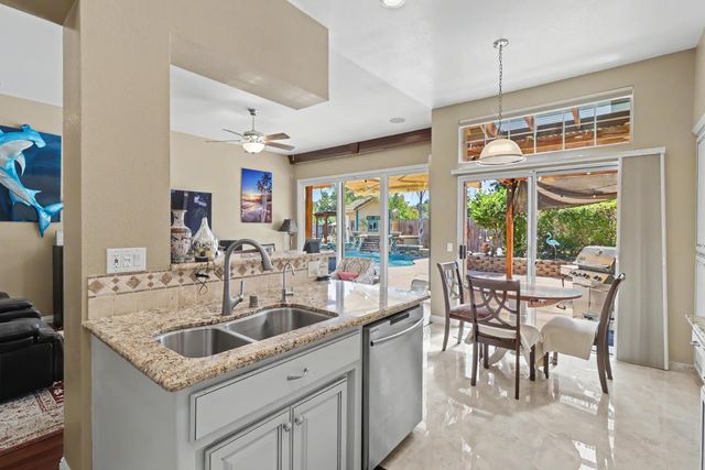 9370 Carrolton Pl, Elk Grove, CA 95624