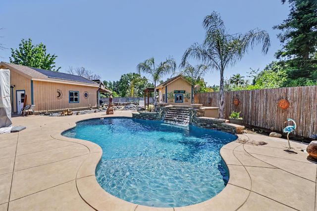9370 Carrolton Pl, Elk Grove, CA 95624