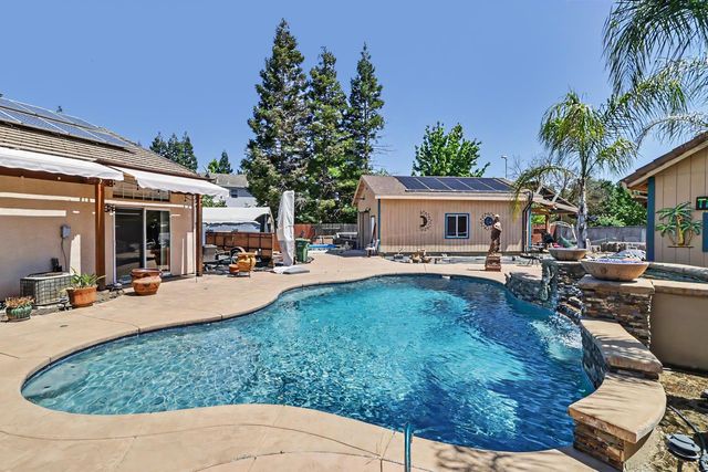 9370 Carrolton Pl, Elk Grove, CA 95624