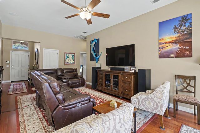9370 Carrolton Pl, Elk Grove, CA 95624