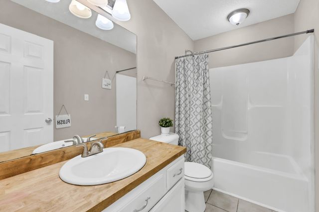 3465 John Taylor Rd, Woodlawn, TN 37191