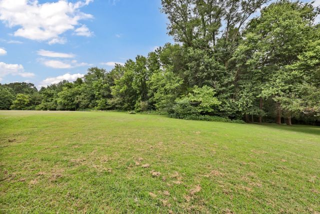 3465 John Taylor Rd, Woodlawn, TN 37191