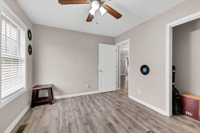 3465 John Taylor Rd, Woodlawn, TN 37191