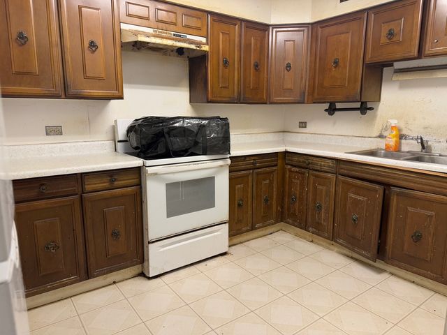 6007 N Sheridan Road 20H, Chicago, IL 60660