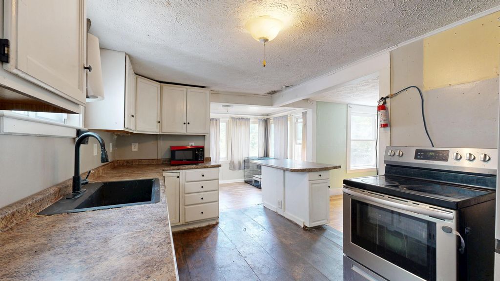 403 Summer Street, Auburn, ME 04210 — photo 4