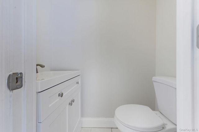 5 Bowman Lane, Kings Park, NY 11754