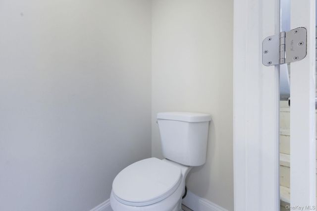 5 Bowman Lane, Kings Park, NY 11754