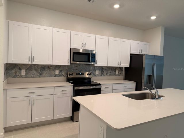 36206 OBSIDIAN LANE, Zephyrhills, FL 33541