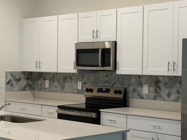 36206 OBSIDIAN LANE, Zephyrhills, FL 33541