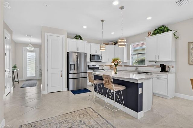 16133 Palmetto Prairie DR, Alva, FL 33920