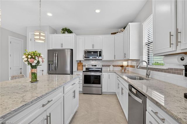 16133 Palmetto Prairie DR, Alva, FL 33920