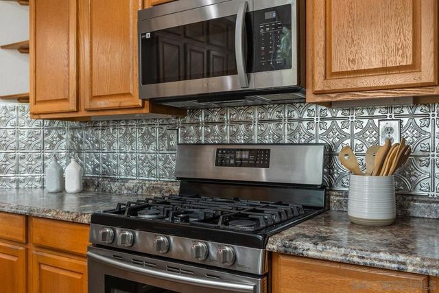 1039 Honeysuckle Drive, San Marcos, CA 92078