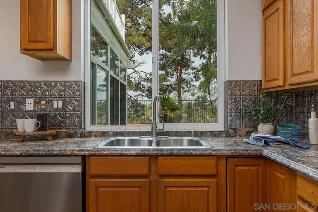 1039 Honeysuckle Drive, San Marcos, CA 92078